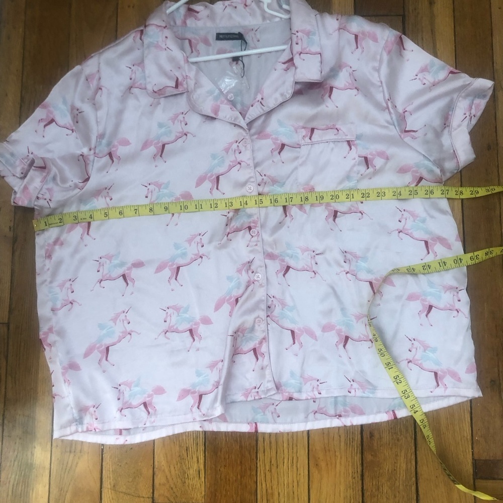 PrettyLittleThing Pink Satin Unicorn Pajama Set - Short Sleeve & Shorts - Picture 5 of 7